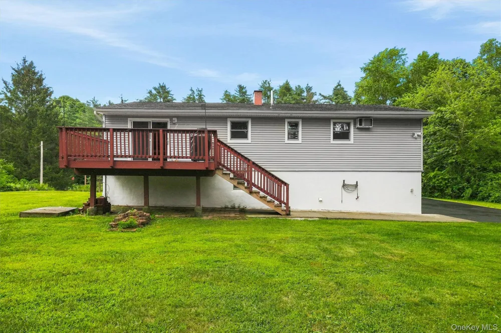 3875 Route 82 Millbrook, NY 12545