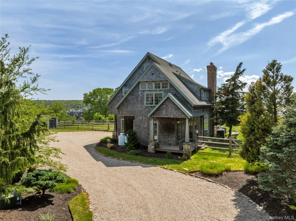 15 Edgemere Street Montauk, NY 11954