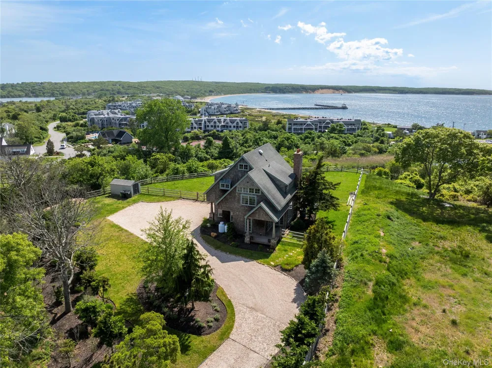 15 Edgemere Street Montauk, NY 11954