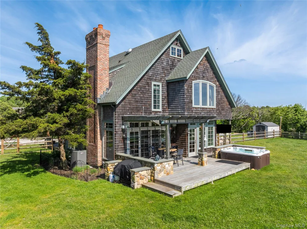 15 Edgemere Street Montauk, NY 11954