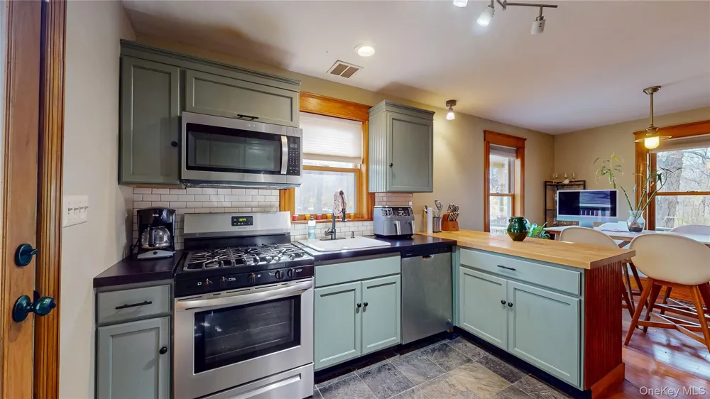 1193 South Road Wurtsboro, NY 12790