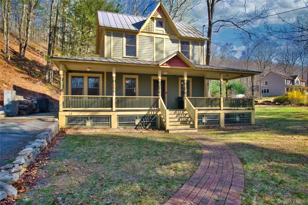 1193 South Road Wurtsboro, NY 12790