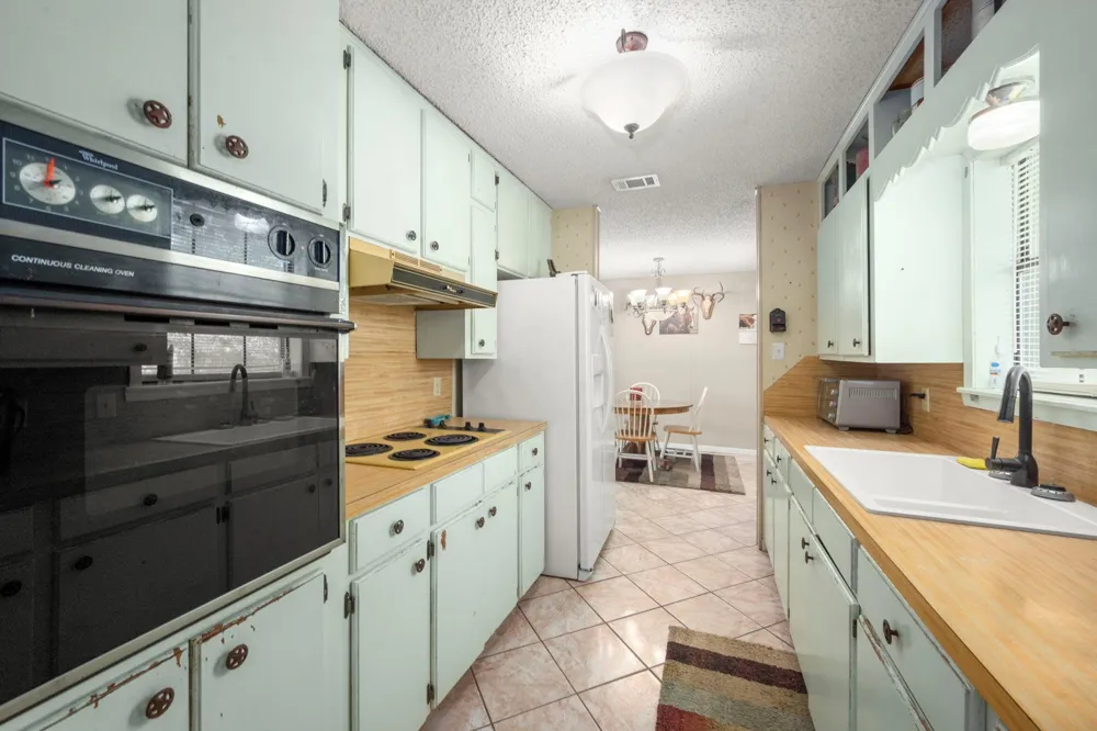 4856 Fm 356 Onalaska, TX 77360