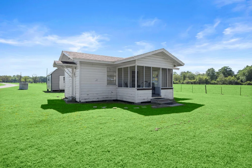 4856 Fm 356 Onalaska, TX 77360