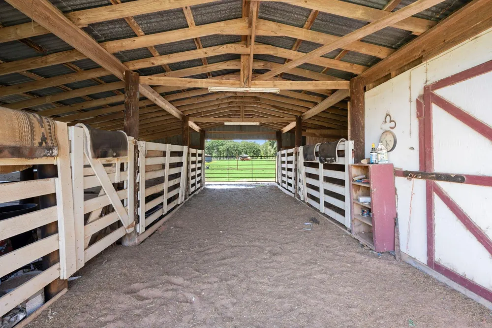 4856 Fm 356 Onalaska, TX 77360