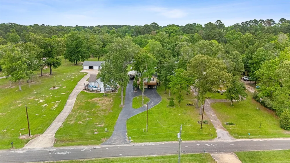 439 Lakeview Harbor Onalaska, TX 77360