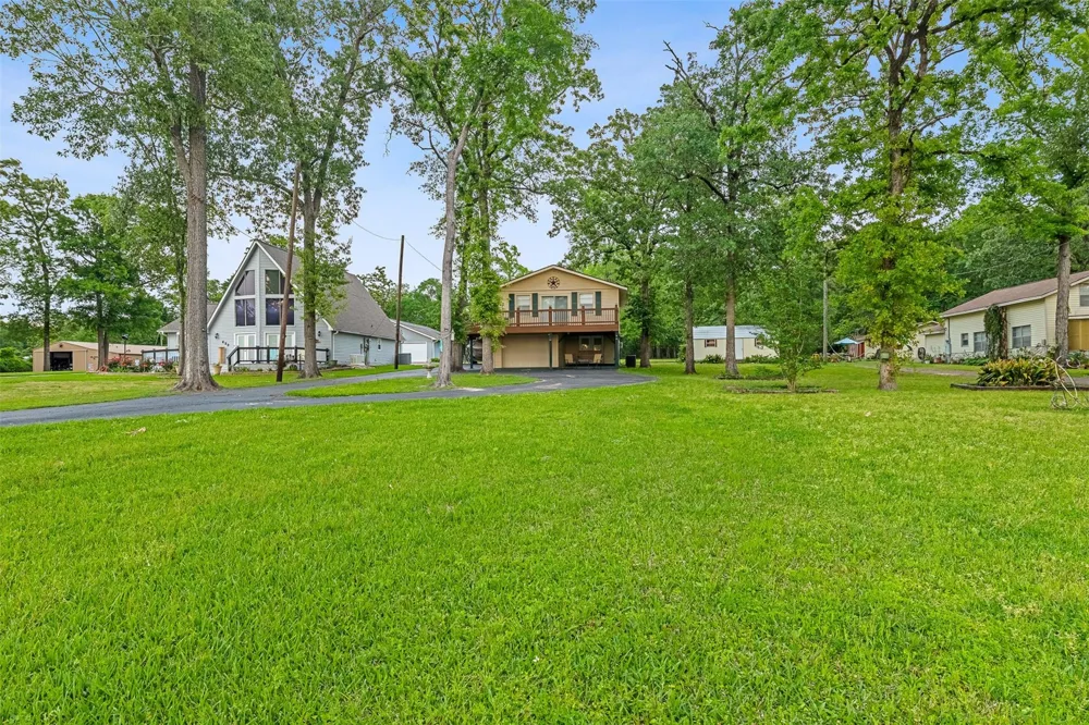 439 Lakeview Harbor Onalaska, TX 77360