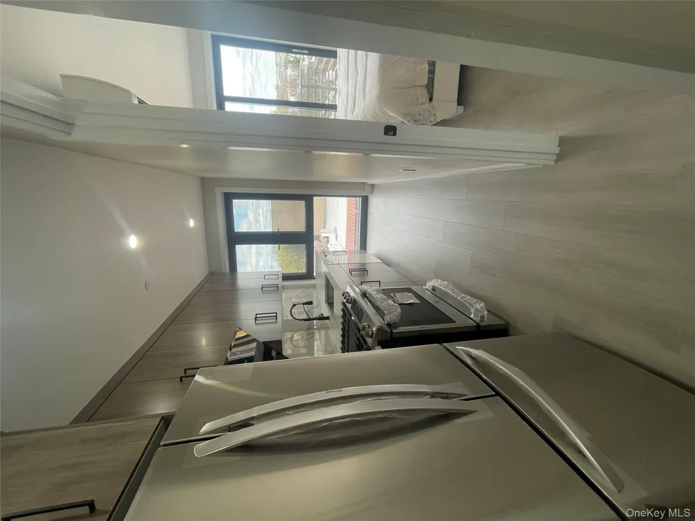1546 Broadway #4B Brooklyn, NY 11221