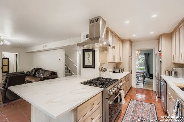 146 Canyon Oaks Hollywood Park, TX 78232