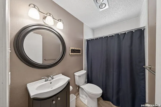 3706 Petry Dr Kirby, TX 78219
