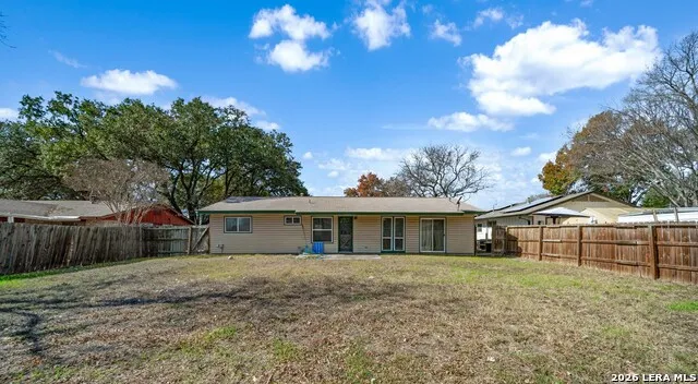 3706 Petry Dr Kirby, TX 78219