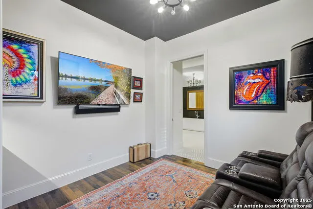 20053 Scenic Loop Rd Helotes, TX 78023