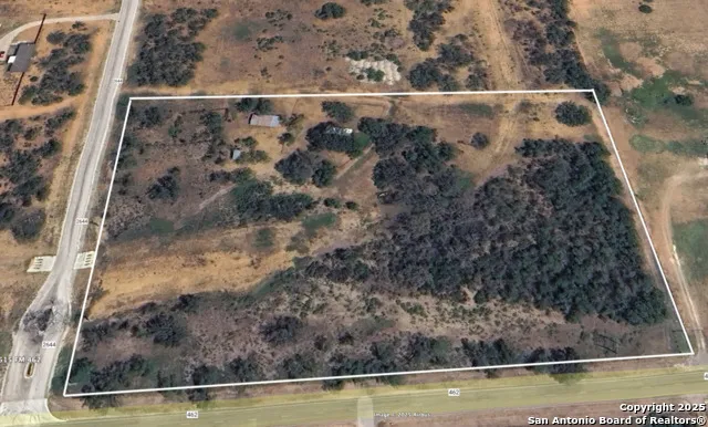 5515 Fm 462 Moore, TX 78057