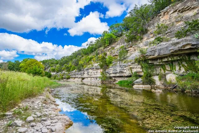 6477 ranch road 783 Harper, TX 78631