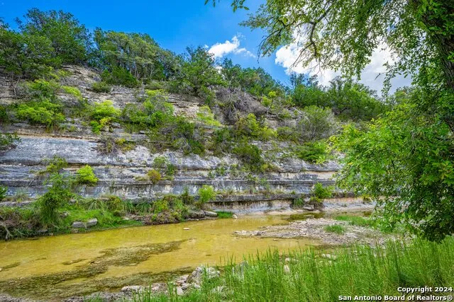 6477 ranch road 783 Harper, TX 78631