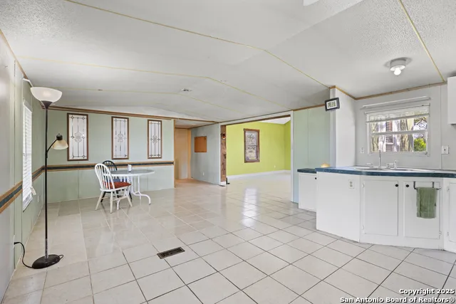 453 Reeves Ln Harper, TX 78631