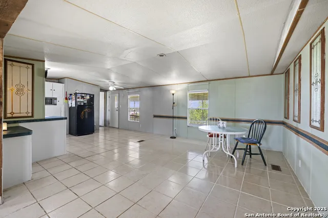 453 Reeves Ln Harper, TX 78631