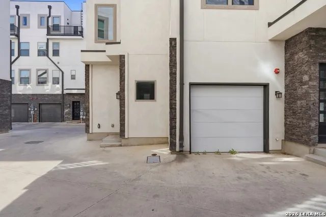 1817 ST MARYS ST Unit 502 San Antonio, TX 78212