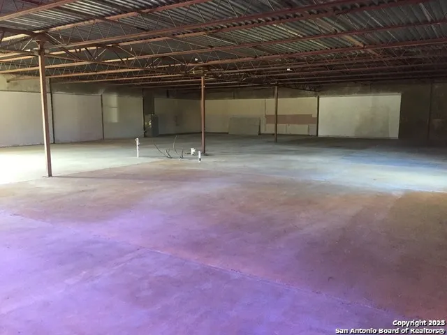 1701 E State Highway 97 #A Jourdanton, TX 78026
