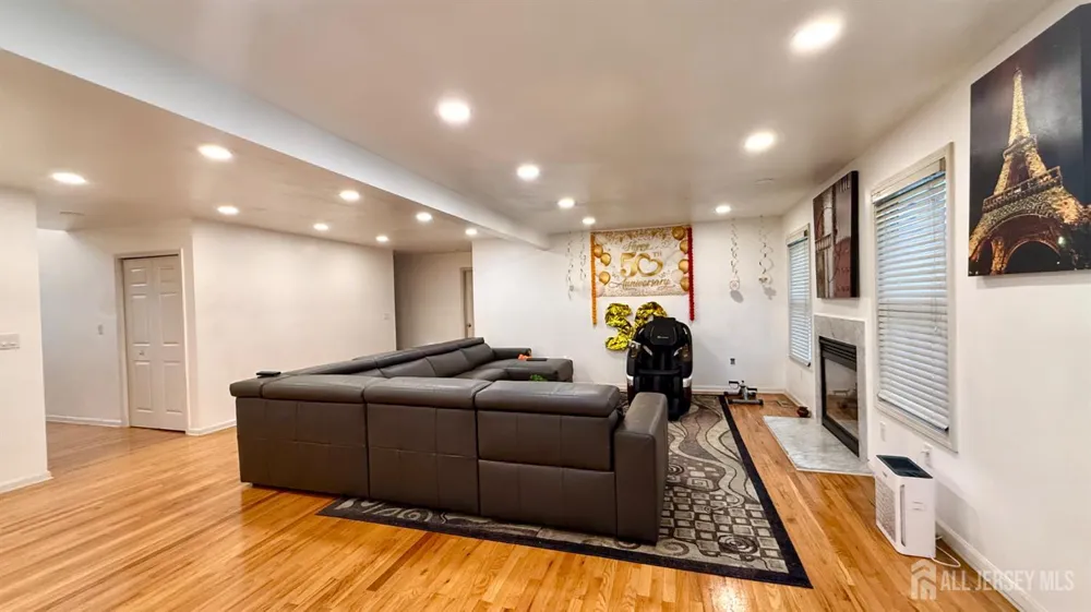 36 Fiume Street Iselin, NJ 08830