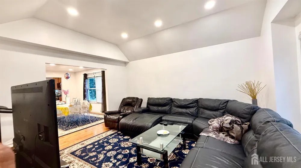 36 Fiume Street Iselin, NJ 08830
