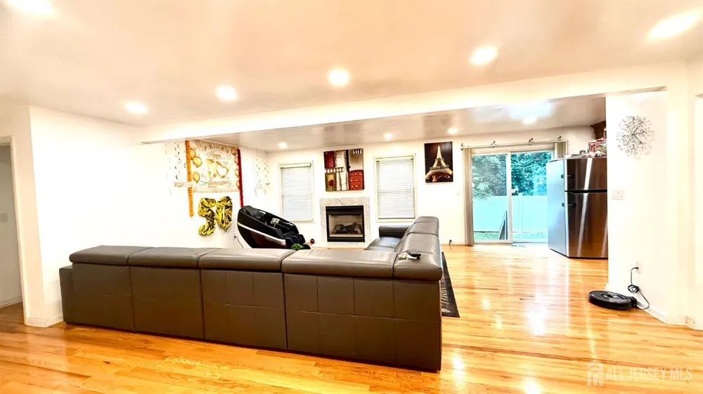 36 Fiume Street Iselin, NJ 08830