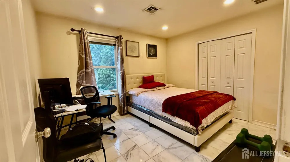 36 Fiume Street Iselin, NJ 08830
