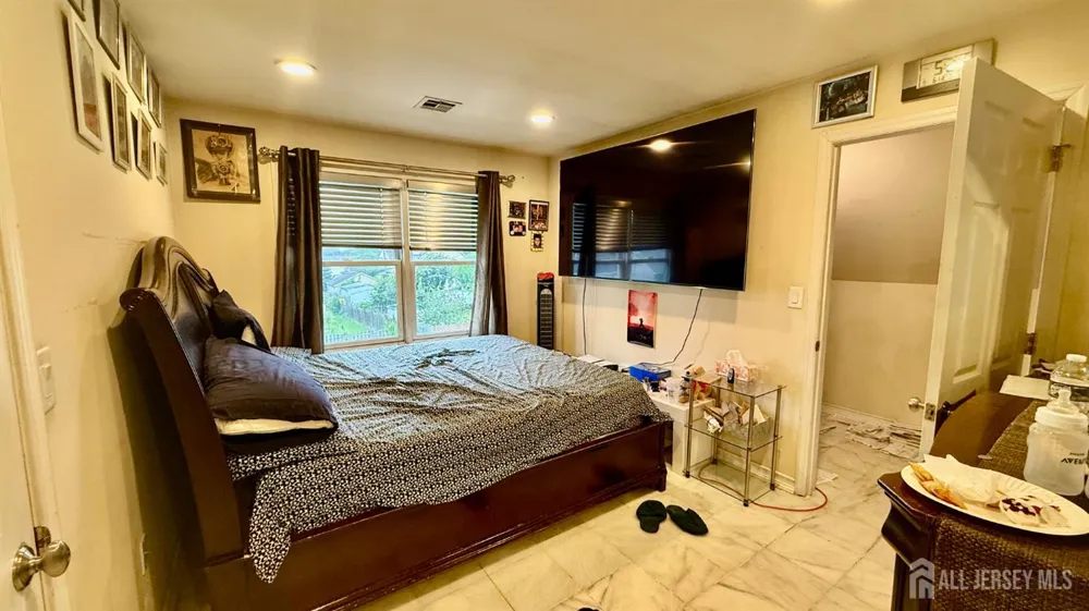 36 Fiume Street Iselin, NJ 08830