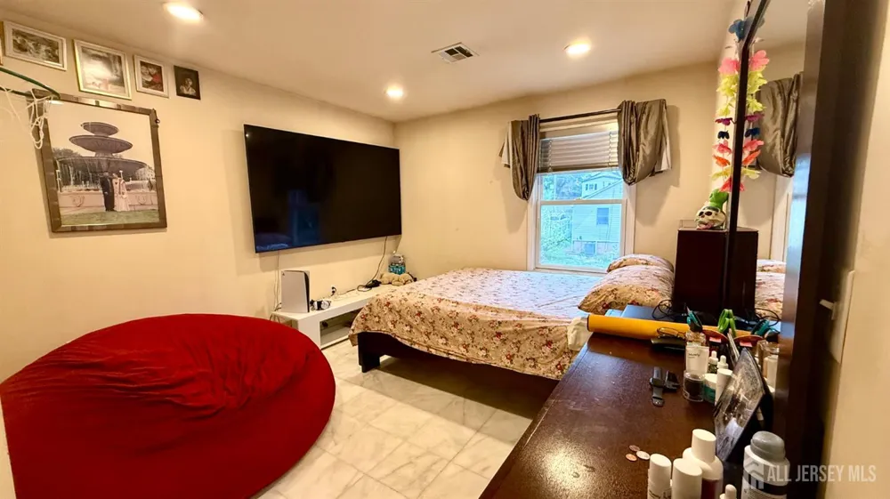 36 Fiume Street Iselin, NJ 08830