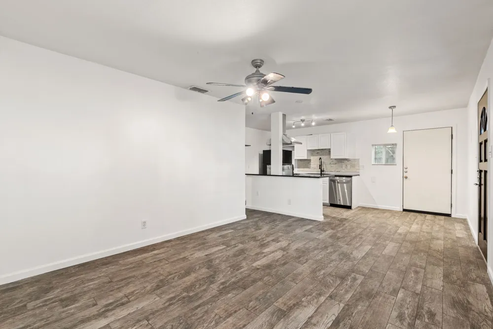 5803 Wellington Drive #B Austin, TX 78723