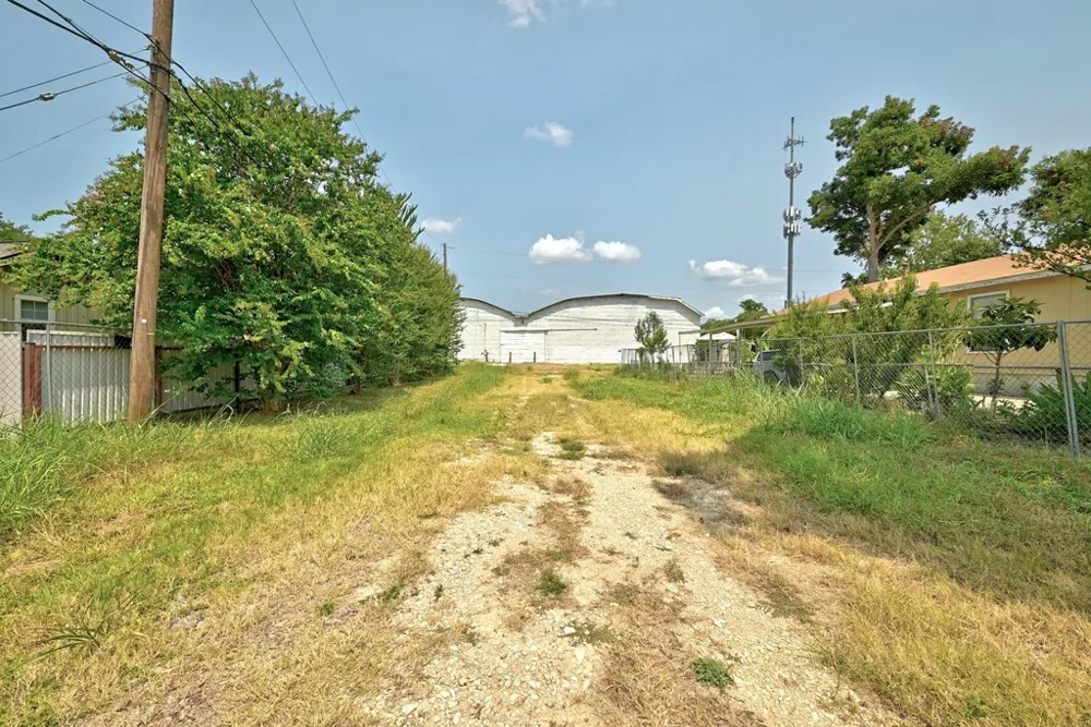 312 Comacho Street San Marcos, TX 78666