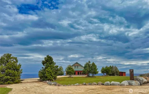 27 Scenic Drive