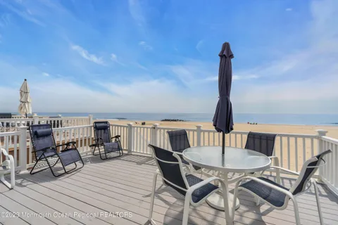 61 Beach Front