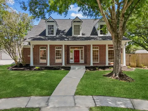 1806 Winter Knoll Way