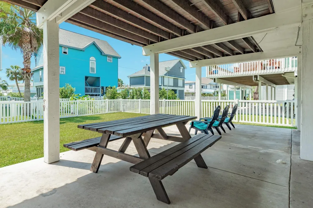 13711 Pirates Beach Boulevard Galveston, TX 77554