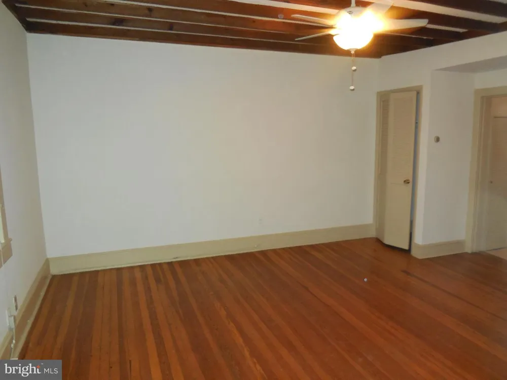 1923 35TH PLACE NW Washington, DC 20007