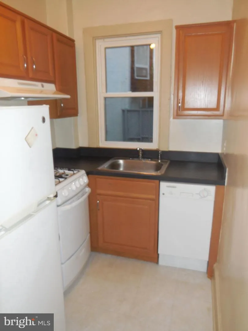 1923 35TH PLACE NW Washington, DC 20007