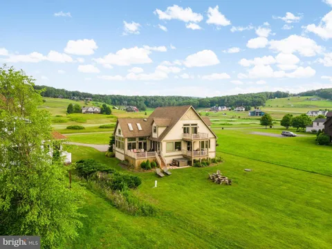 342 LAKEFRONT LINKS DRIVE