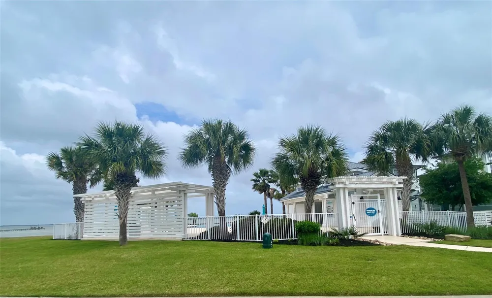 122 Bismarck Lane Rockport, TX 78382