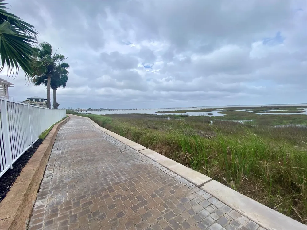 122 Bismarck Lane Rockport, TX 78382