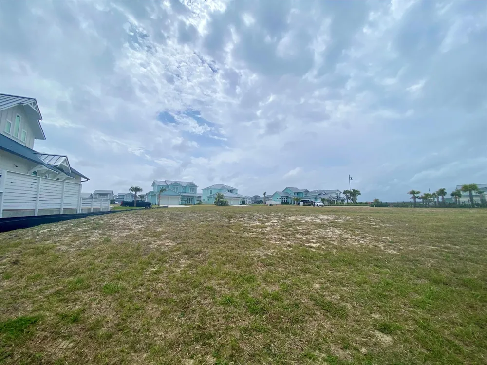 122 Bismarck Lane Rockport, TX 78382