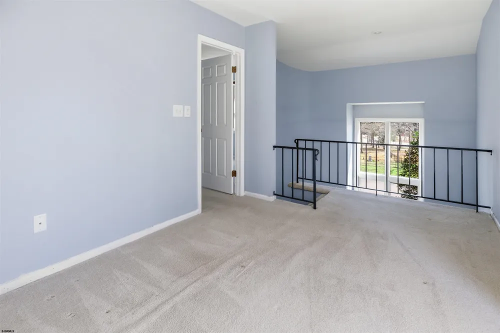 16 Greate Bay Dr Somers Point, NJ 08244