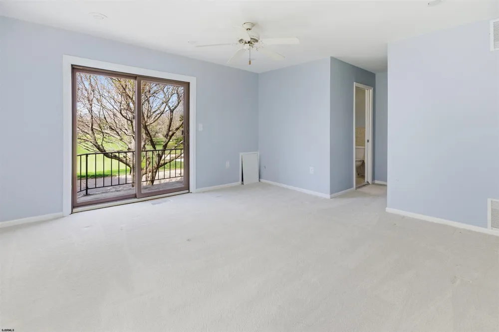 16 Greate Bay Dr Somers Point, NJ 08244