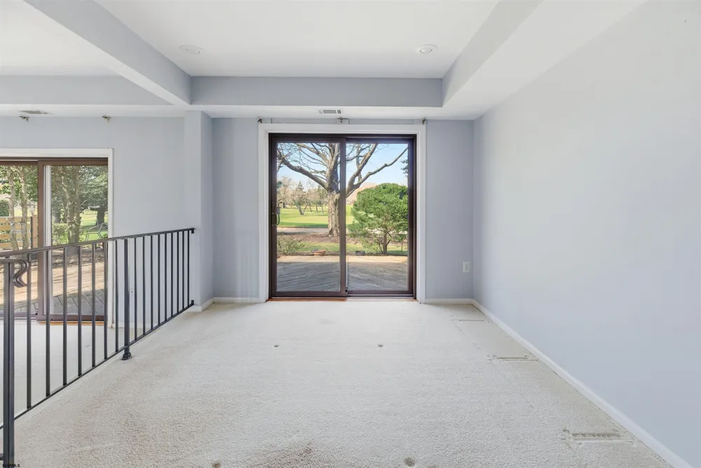 16 Greate Bay Dr Somers Point, NJ 08244