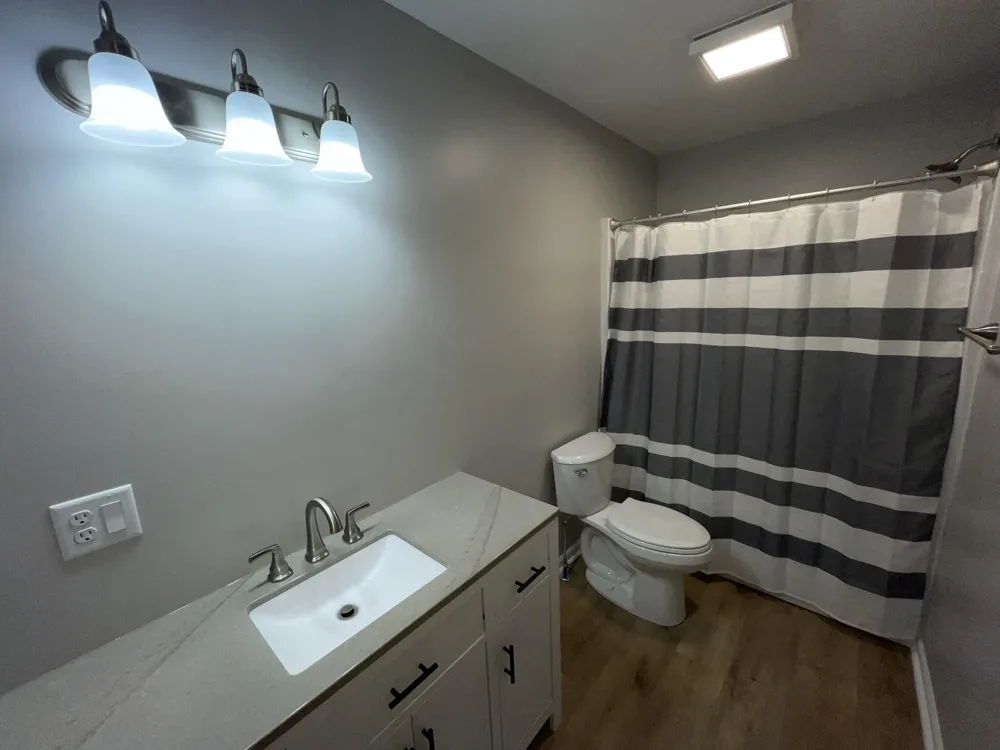 913 Pine Avenue Alma, MI 48801