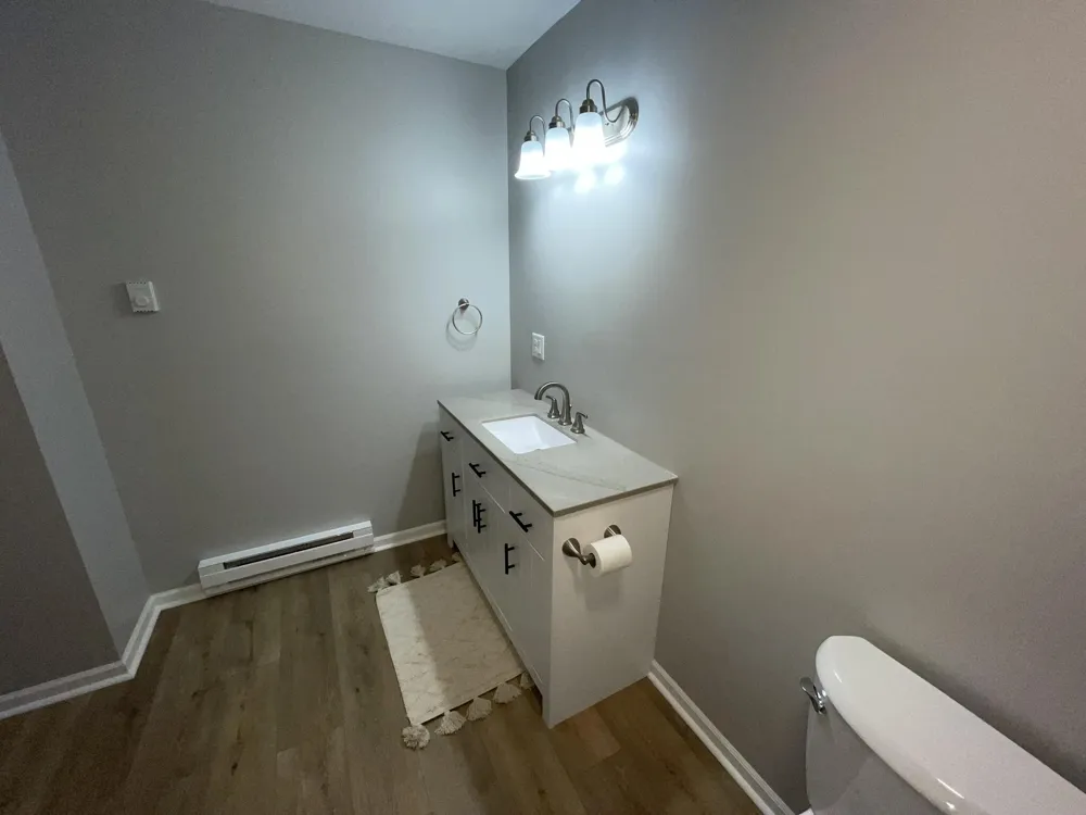913 Pine Avenue Alma, MI 48801