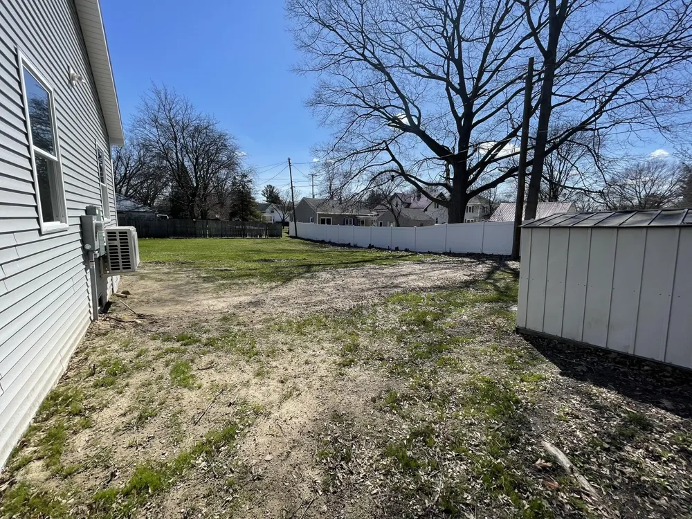 913 Pine Avenue Alma, MI 48801