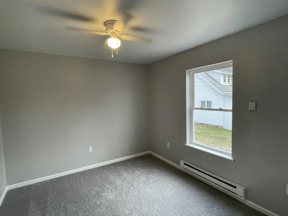 913 Pine Avenue Alma, MI 48801