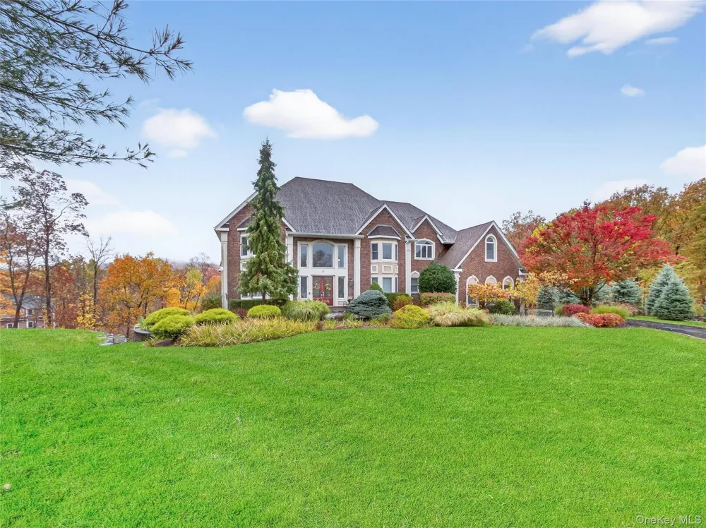 15 Beaver Pond Court Stony Point, NY 10980