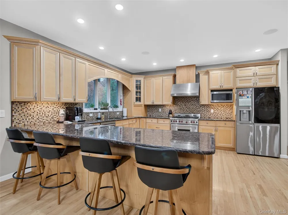15 Beaver Pond Court Stony Point, NY 10980